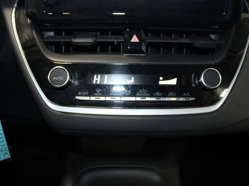Used 2023 Toyota Corolla LE FWD image 29