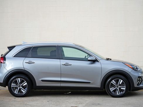 Used 2022 Kia Niro EX Premium FWD image 50