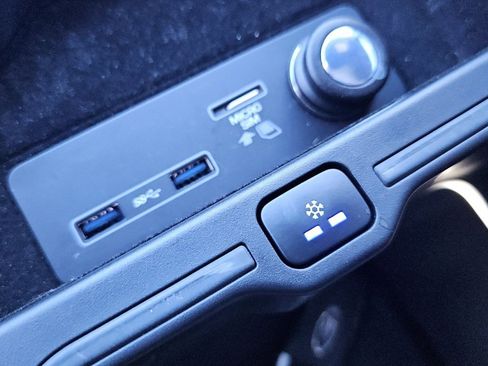 Used 2020 Land Rover Range Rover Sport HST image 14