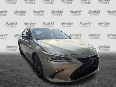 Certified 2023 Lexus ES 250 w/ Premium Package AWD/4WD image 2