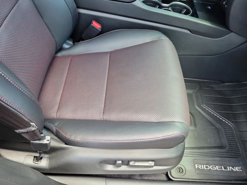 Used 2024 Honda Ridgeline Black Edition image 19
