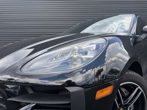 Used 2020 Porsche Macan S AWD/4WD image 12