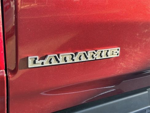 Used 2022 RAM 1500 Laramie image 12