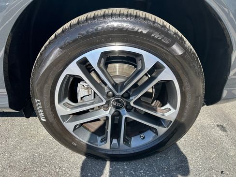 Certified 2025 Audi Q5 Premium w/ Convenience Package AWD/4WD image 26