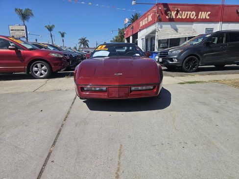 Used 1987 Chevrolet Corvette Coupe image 2