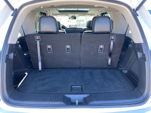 Certified 2023 Honda Pilot Touring image 5