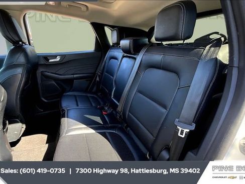 Used 2021 Ford Escape SEL image 19