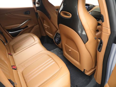 New 2026 Aston Martin DBX 707 image 23