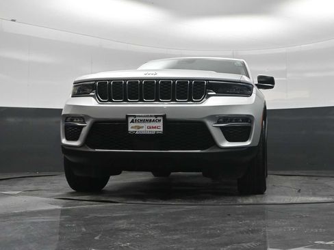 Used 2023 Jeep Grand Cherokee Limited w/ Trailer Tow Prep Group (B) AWD/4WD image 19