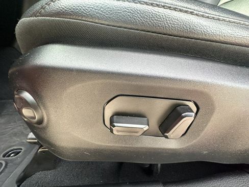 Used 2024 Jeep Wrangler Unlimited Sahara w/ Safety Group image 24