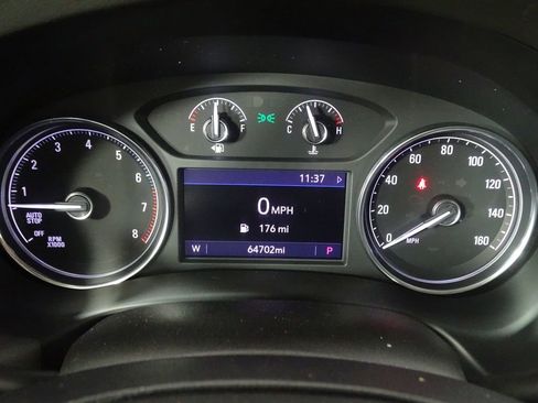 Used 2020 Buick Enclave Essence w/ LPO, Luxury Package image 27