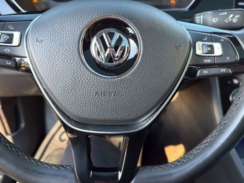 Used 2019 Volkswagen Jetta SEL Premium image 22