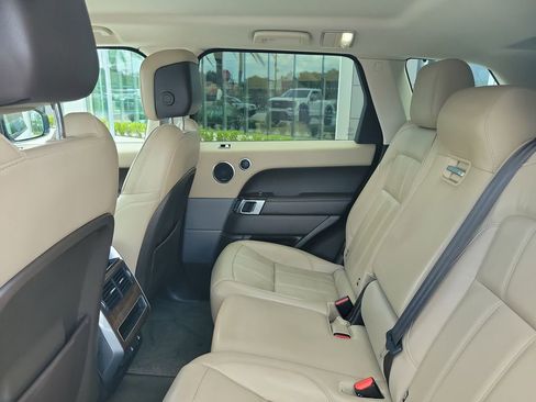 Used 2020 Land Rover Range Rover Sport SE AWD/4WD image 16