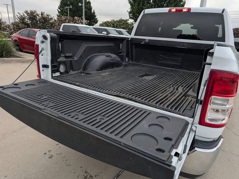 Used 2024 RAM 2500 Big Horn AWD/4WD image 29