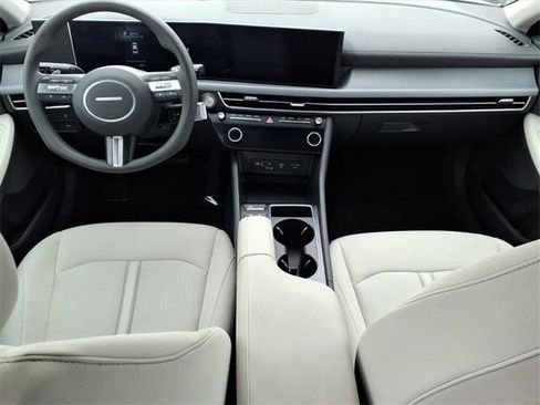 Used 2025 Hyundai Sonata SEL image 11