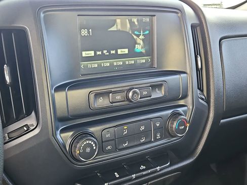 Used 2018 Chevrolet Silverado 1500 Custom w/ Custom Value Package image 27