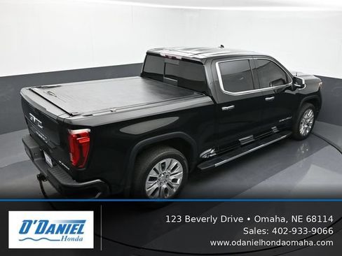 Used 2020 GMC Sierra 1500 Denali w/ Denali Premium Package AWD/4WD image 18