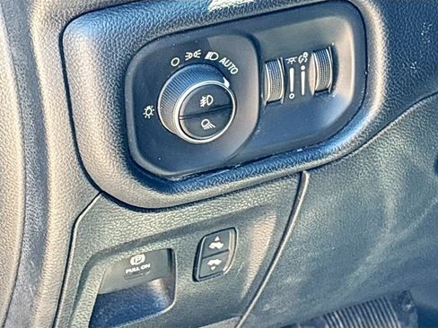 Used 2022 RAM 1500 Big Horn AWD/4WD image 10