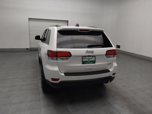 Used 2020 Jeep Grand Cherokee Laredo image 6