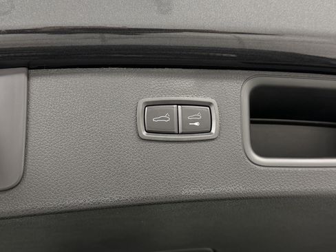 New 2026 Porsche Macan image 61