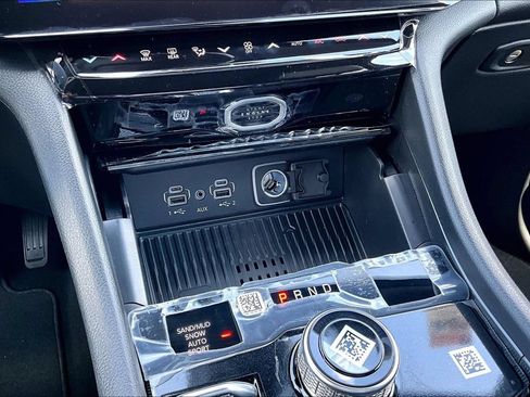 New 2026 Jeep Grand Cherokee L Limited AWD/4WD image 12