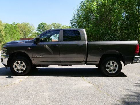 Used 2025 RAM 3500 Big Horn AWD/4WD image 31
