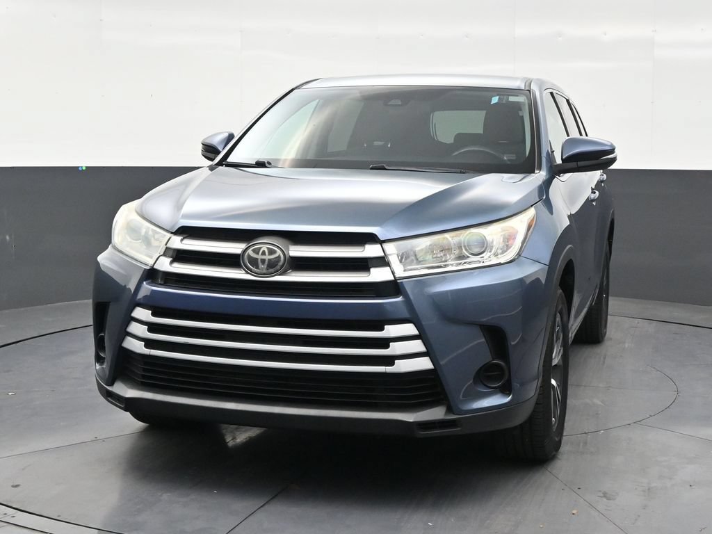 Used 2018 Toyota Highlander LE FWD image 8