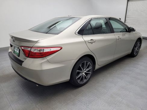 Used 2015 Toyota Camry XSE image 10