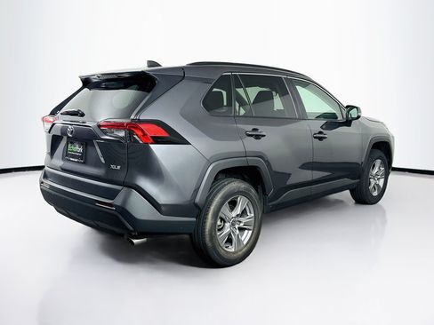 Used 2024 Toyota RAV4 XLE FWD image 9