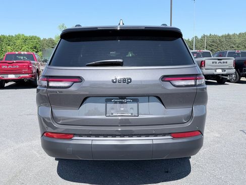 New 2026 Jeep Grand Cherokee L Limited RWD image 8