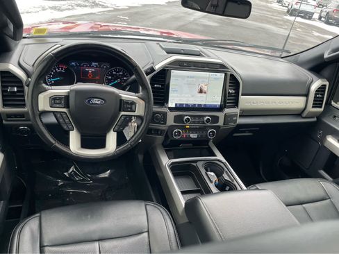 Used 2022 Ford F250 Lariat w/ Black Appearance Package image 16