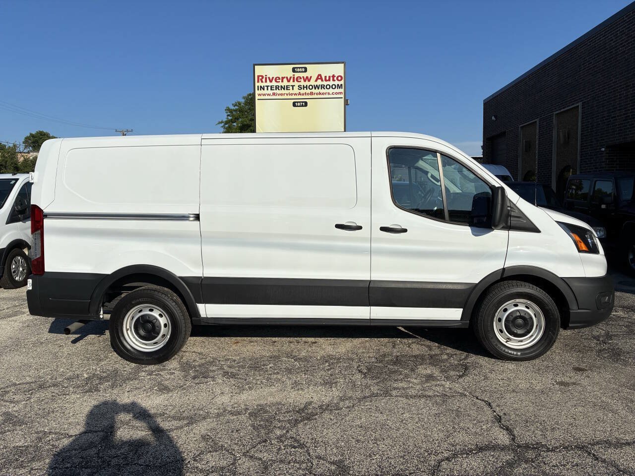 Used 2023 Ford Transit 150 Low Roof RWD image 3