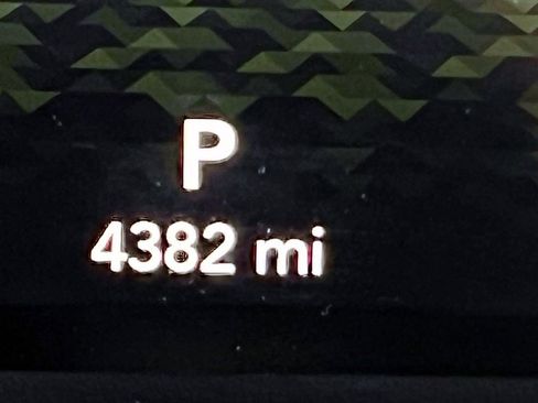 Used 2025 Jeep Wrangler Sport S image 23