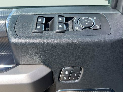 Used 2020 Ford F150 Lariat w/ Equipment Group 502A Luxury AWD/4WD image 16