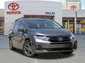 Used 2025 Honda Odyssey Touring video 1