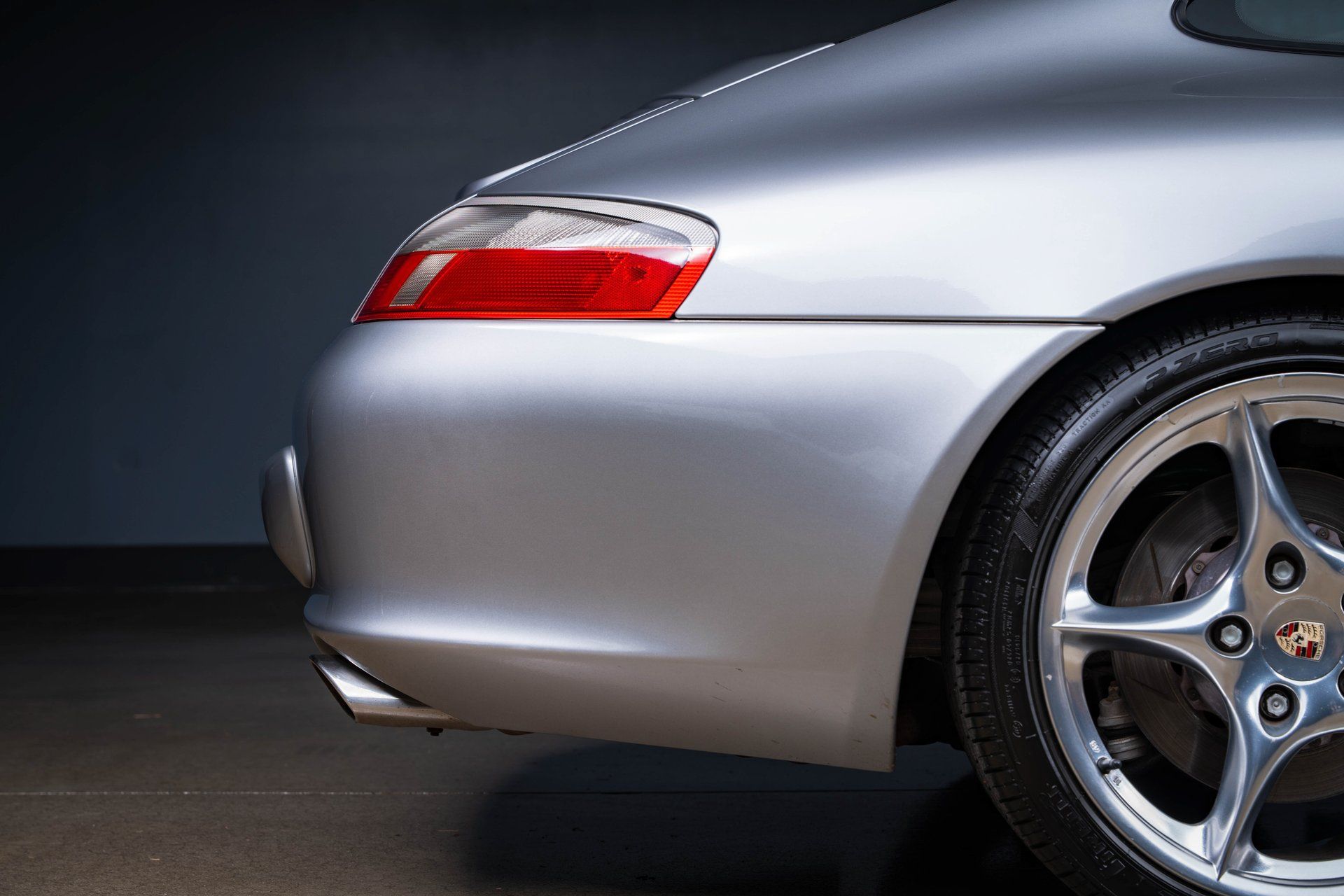 Used 2004 Porsche 911 40th Anniversary RWD image 24