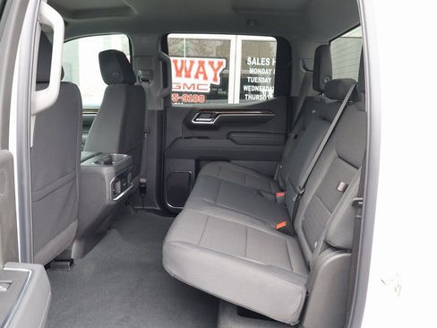 New 2026 GMC Sierra 1500 Elevation w/ LPO, Elevation Black Package AWD/4WD image 26