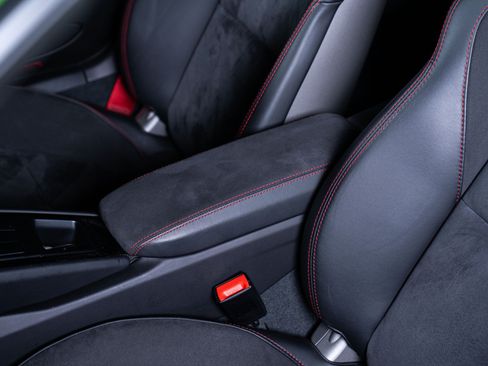 Used 2018 Porsche 911 Carrera GTS RWD image 25