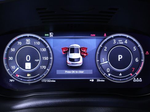 Used 2022 Jaguar E-PACE SE image 27