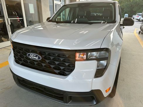Certified 2025 Ford Maverick XLT w/ XLT Luxury Package FWD image 1