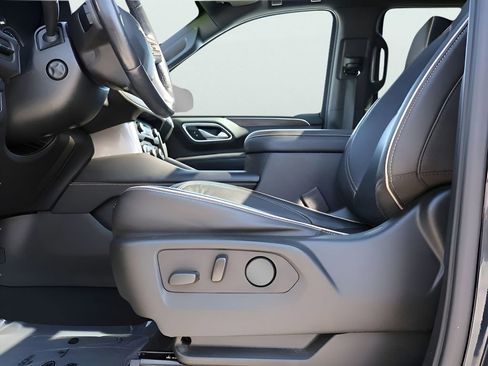 Used 2021 Chevrolet Tahoe Premier w/ Premium Package AWD/4WD image 40