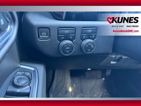 Used 2022 Chevrolet Silverado 1500 LT w/ Convenience Package II image 16