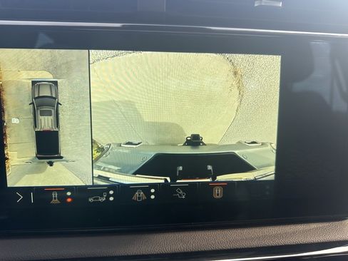 Used 2024 GMC Sierra 1500 AT4 w/ AT4 Preferred Package image 28