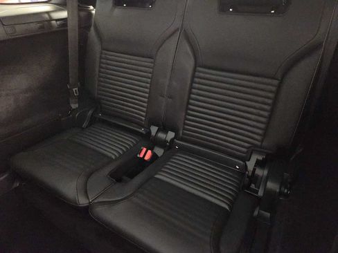 Used 2026 Land Rover Discovery S AWD/4WD image 31