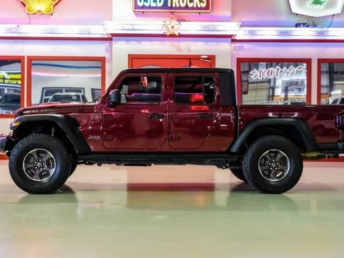 Used 2022 Jeep Gladiator Rubicon w/ Trailer Tow Package AWD/4WD image 11