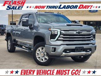 Used 2025 Chevrolet Silverado 2500 High Country w/ High Country Premium Package AWD/4WD video 1