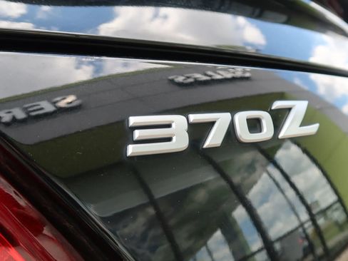 Used 2019 Nissan 370Z NISMO RWD image 38