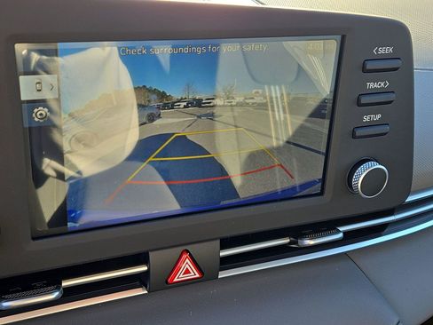 Used 2025 Hyundai Elantra Sport image 20