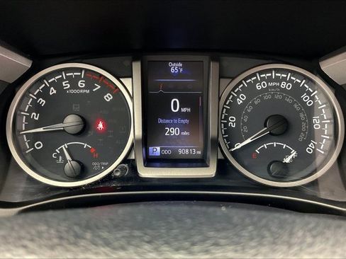 Used 2020 Toyota Tacoma SR5 image 23