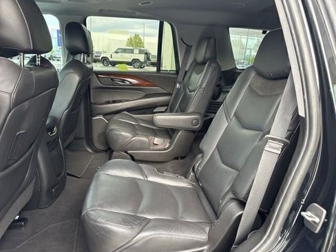 Used 2019 Cadillac Escalade Premium Luxury AWD/4WD image 10